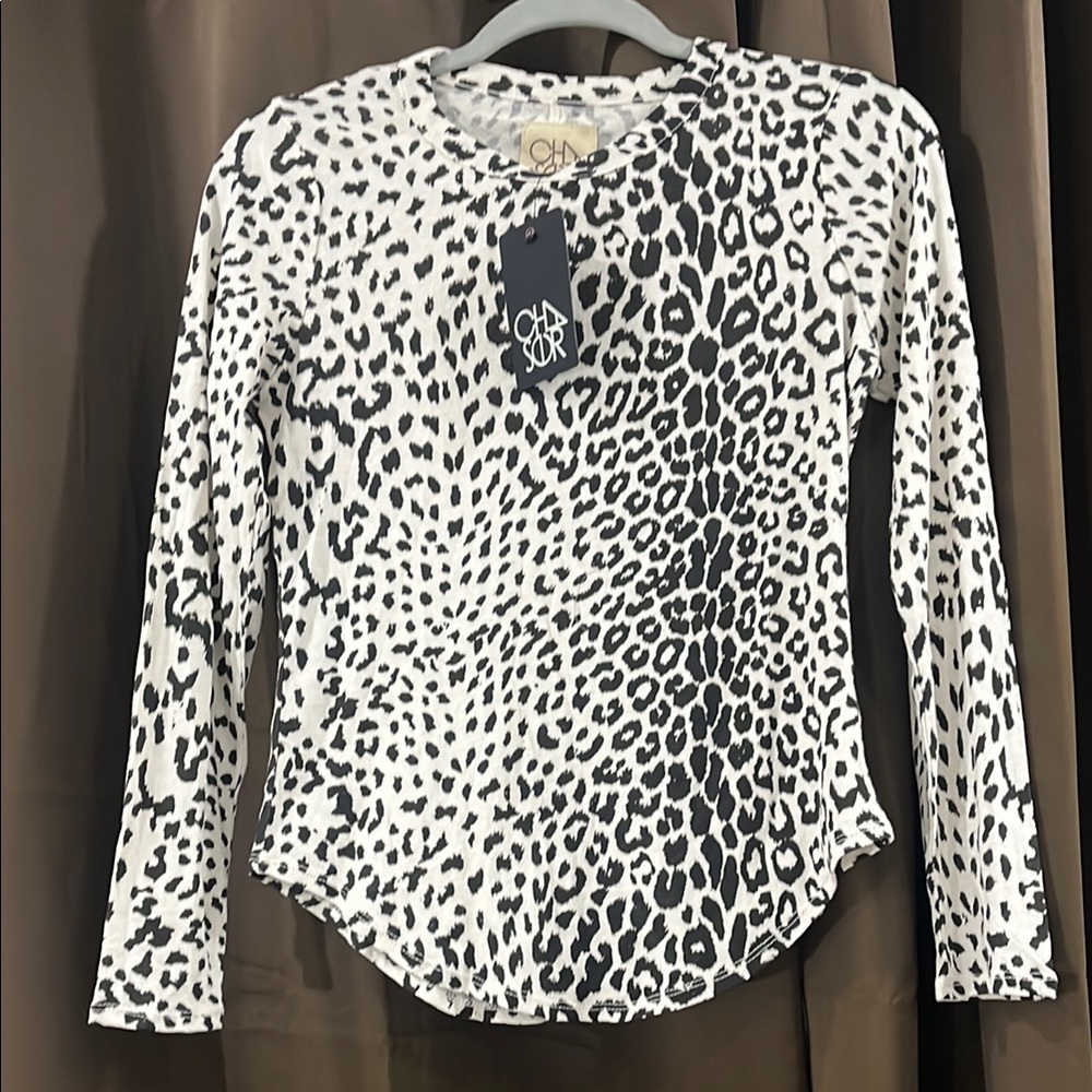 Chaser Women's Black and White Leopard Print Top